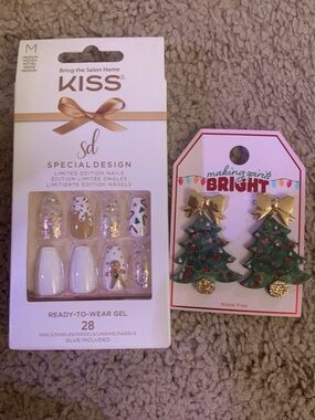 Holiday Bundle- Kiss Gingerbread Nails and Christmas tree earrings